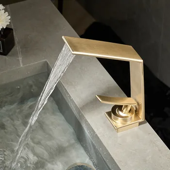Moderný Luxus Zlatým Povodí Teplej A Studenej Vody Mixér Kohútikov Kúpeľňa Umývadlo Vodopád Náustok Miešanie Umývadlo Kovové Kohútiky